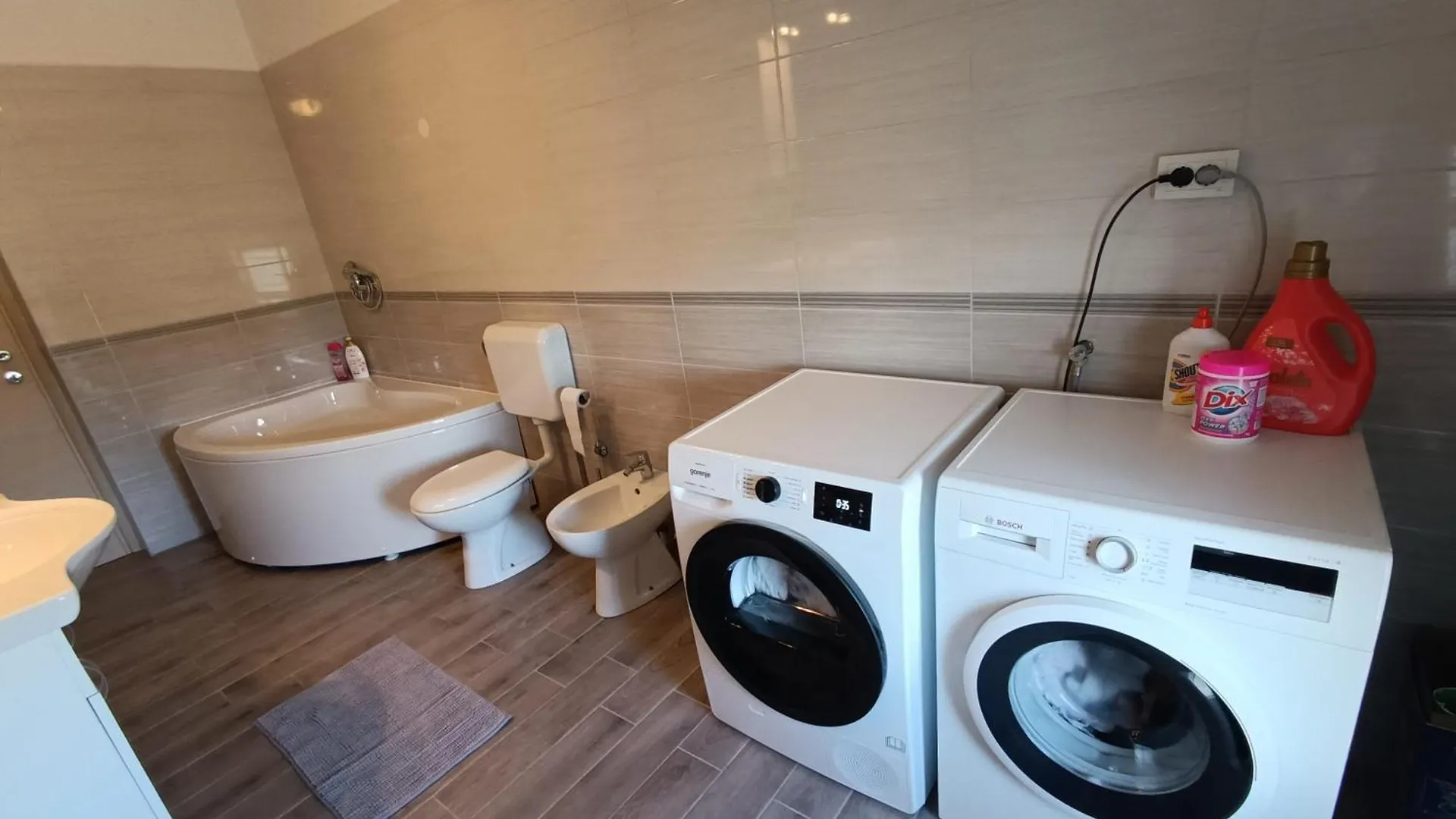 Apartment Apartman L&V Sa Dvoristem I Hidromasaznim Bazenom Galizana Croatia
