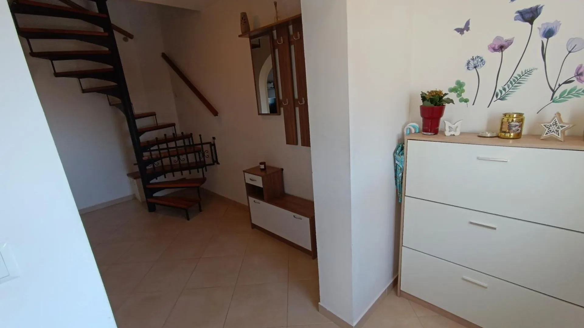 Apartment Apartman L&V Sa Dvoristem I Hidromasaznim Bazenom Galizana