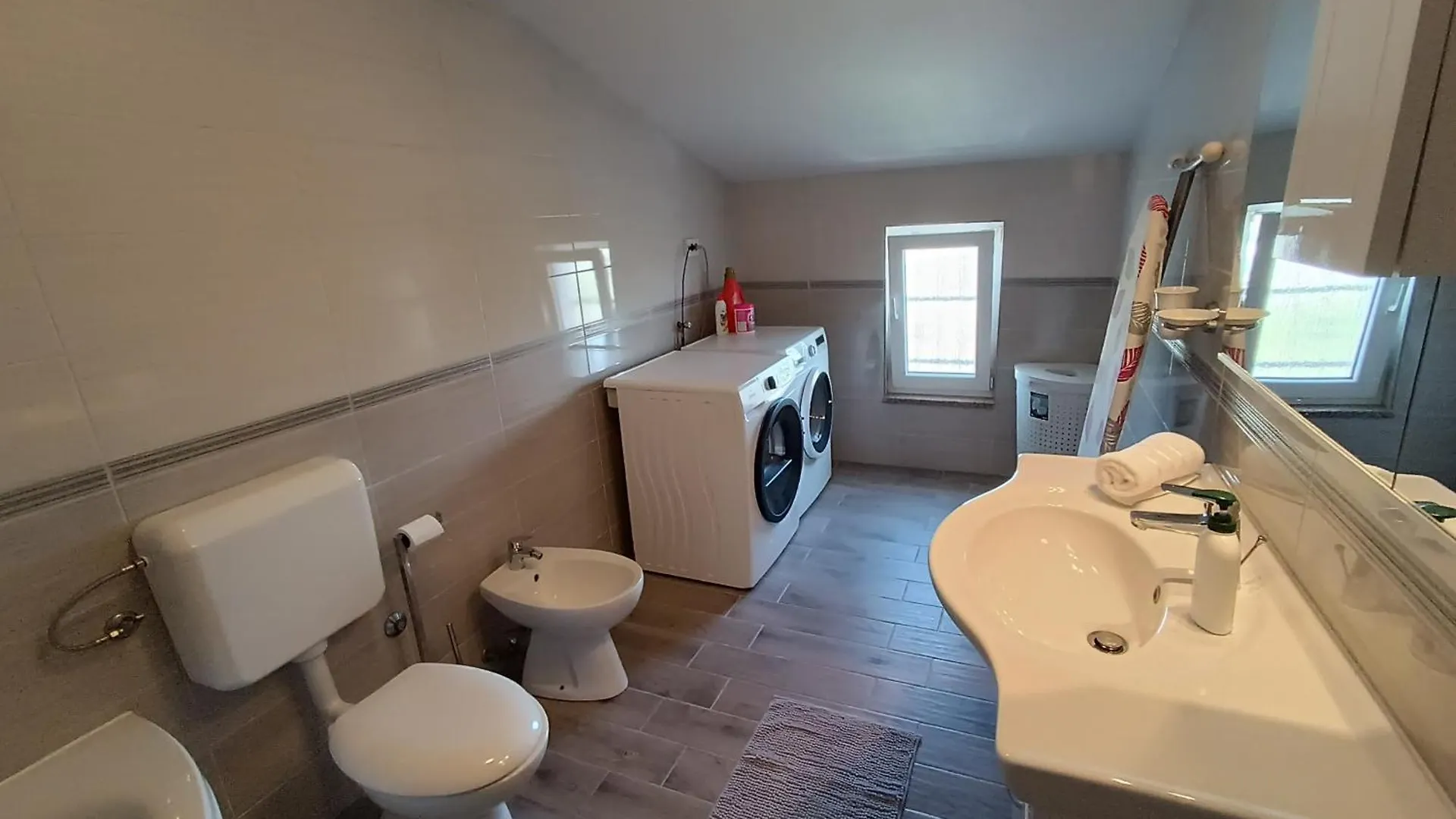 Apartman L&V Sa Dvoristem I Hidromasaznim Bazenom Galizana 0*,  Croatia