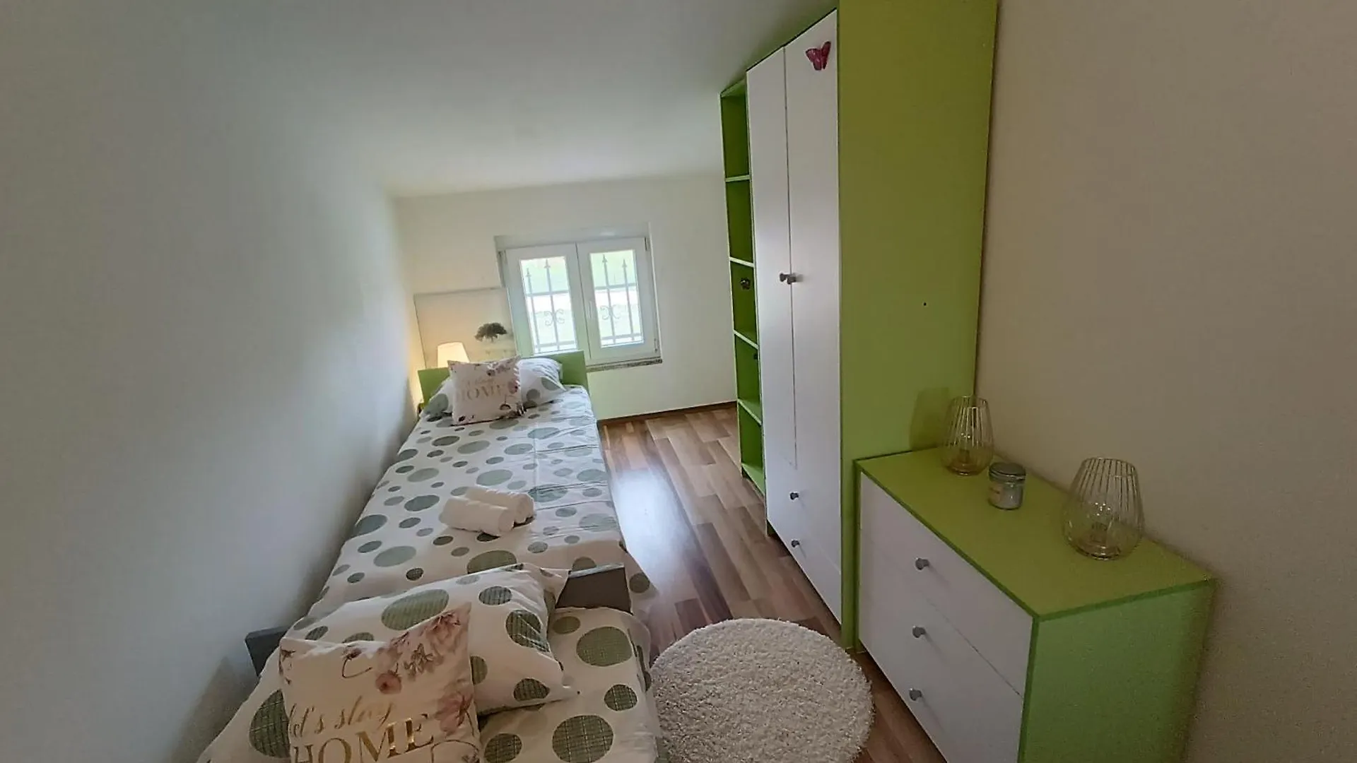 Apartman L&V Sa Dvoristem I Hidromasaznim Bazenom Galizana